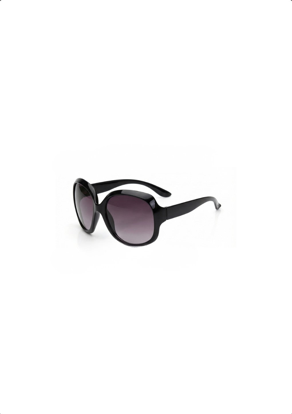 Big sunglasses